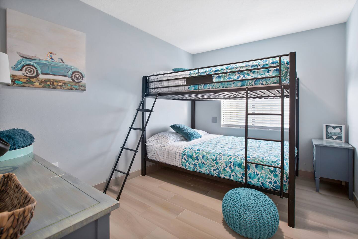 Modern Beach Retreat — Bunk room