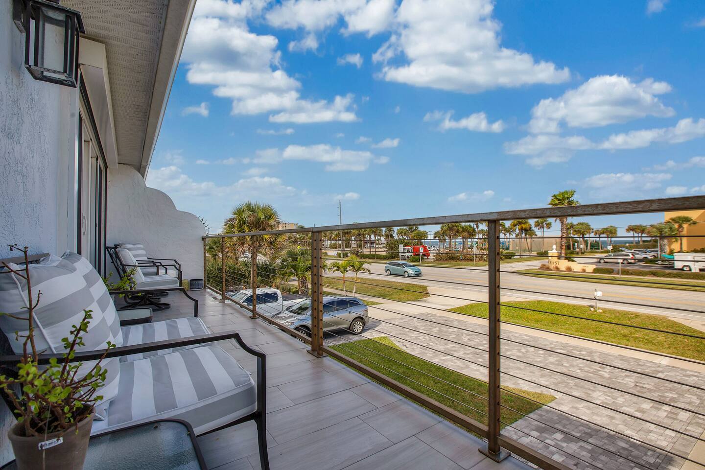 Cozy Beach Retreat — View from the balcony